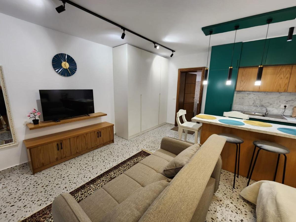 טיראנה Pietro Guesthouse מראה חיצוני תמונה